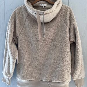 Martha by Martha Stewart Cream Women's Sweater pockets NWT SMALL